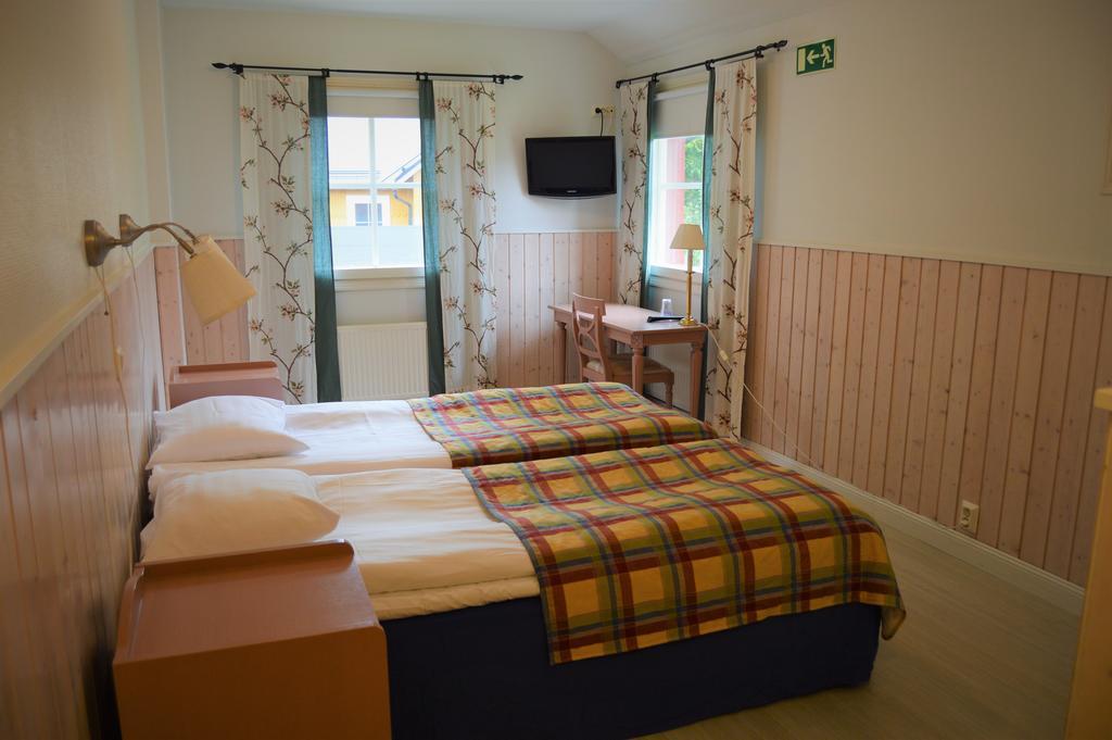 Hotel Strandbo Nauvo Bagian luar foto