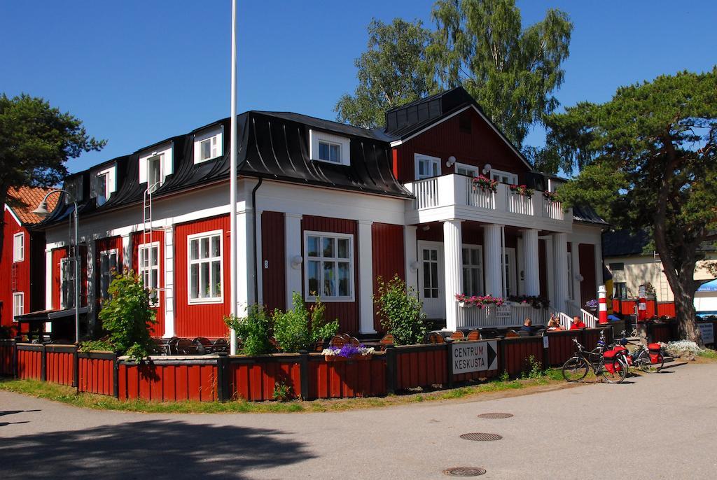 Hotel Strandbo Nauvo Bagian luar foto